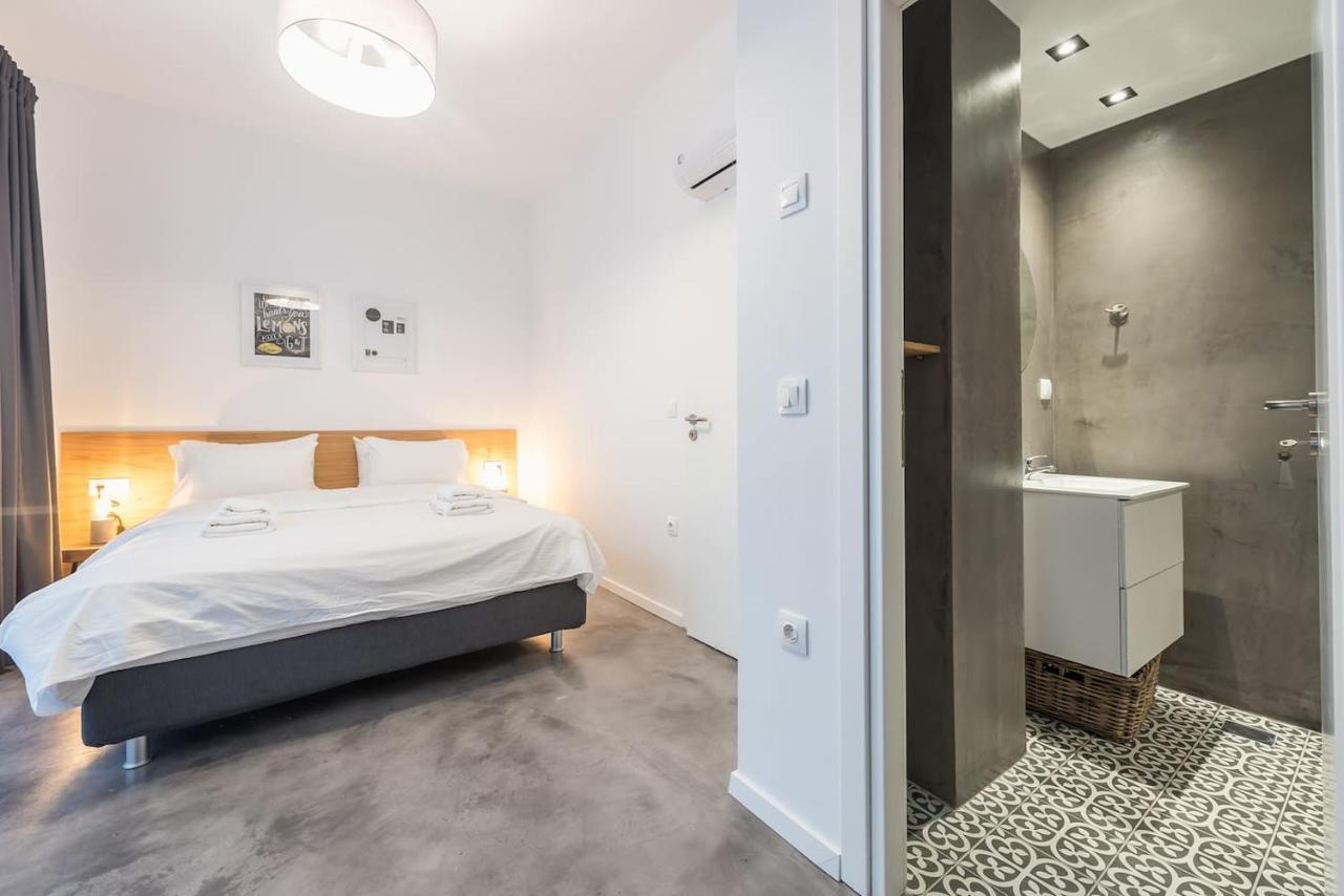 Plaka Designed Apartment Atene Esterno foto
